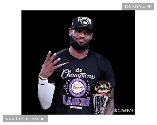 詹姆斯在绿茵场上的荣耀时刻与传奇故事全面解读 詹姆斯在绿茵场上的荣耀时刻与传奇故事全面解读